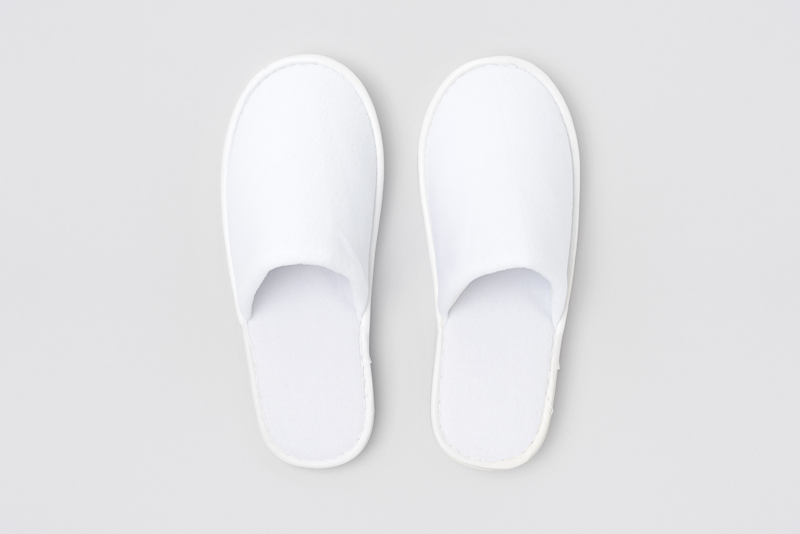 P-Andy Velour closed-toe, white, 4mm., size 28.2cm