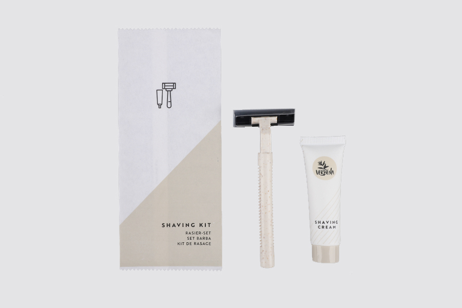 BASIC PAPER - Shaving kit in paper sachet