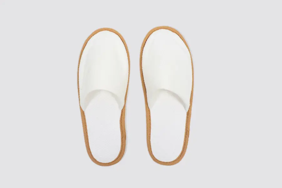 Babaco à bout fermé, couleur blanche, longueur 28,5cm | chausson d’hôtel