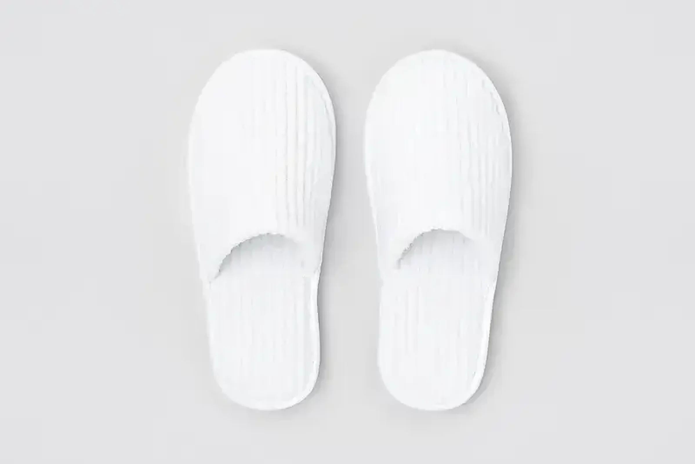 S-Coral, cerrada, blanca, longitud 24cm | zapatilla de hotel