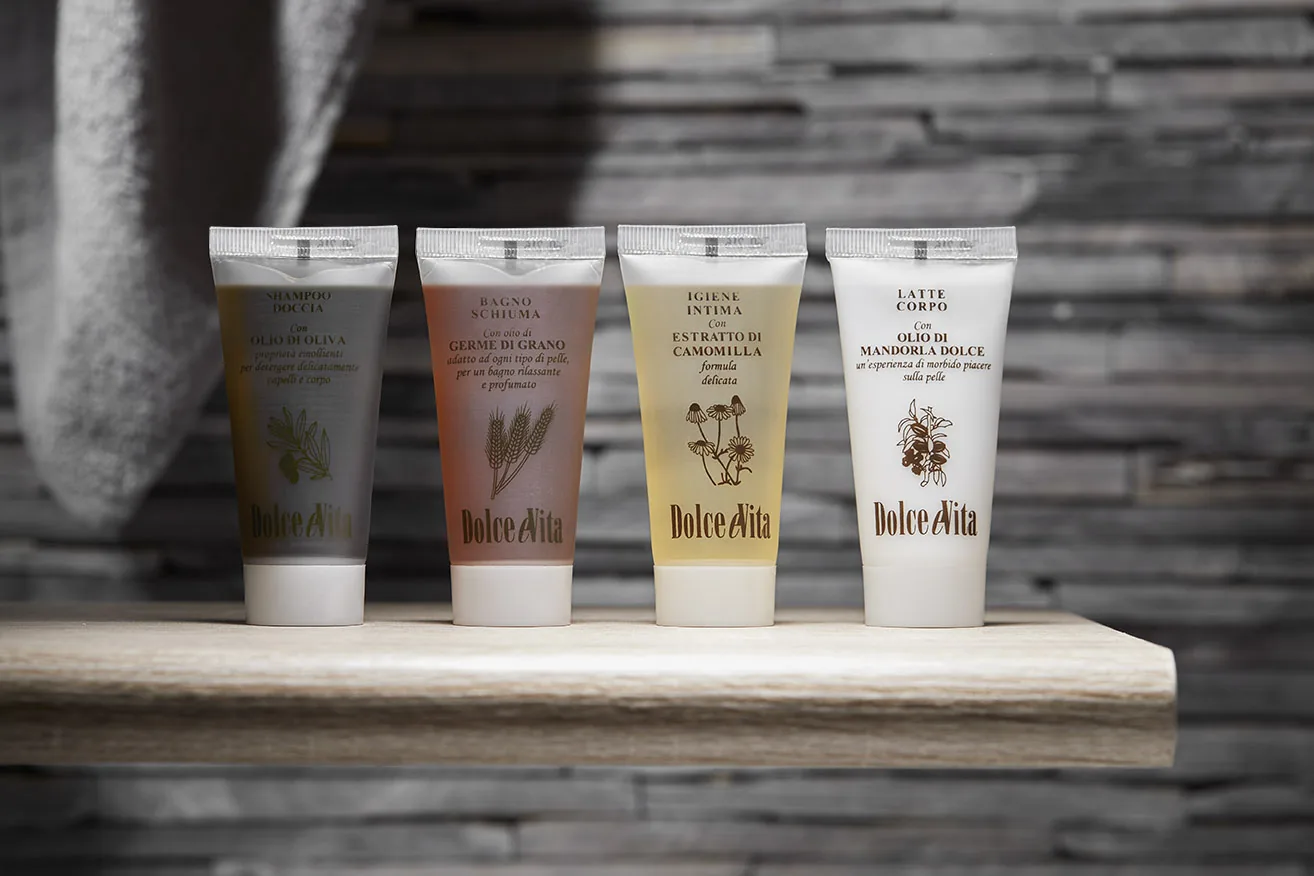 Dolce eVita Einzelportionen in der Tube 35 ml: Shampoo Doccia, Bagnoschiuma, Igiene Intima und Latte Corpo