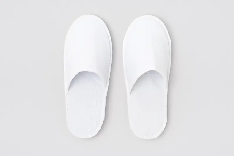 Nitra, chiusa davanti, bianco,28,5cm