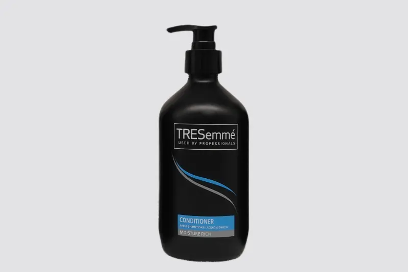TRESemmé Moisture Rich – Distributeur 500 ml, Après-shampooing, avec pompe