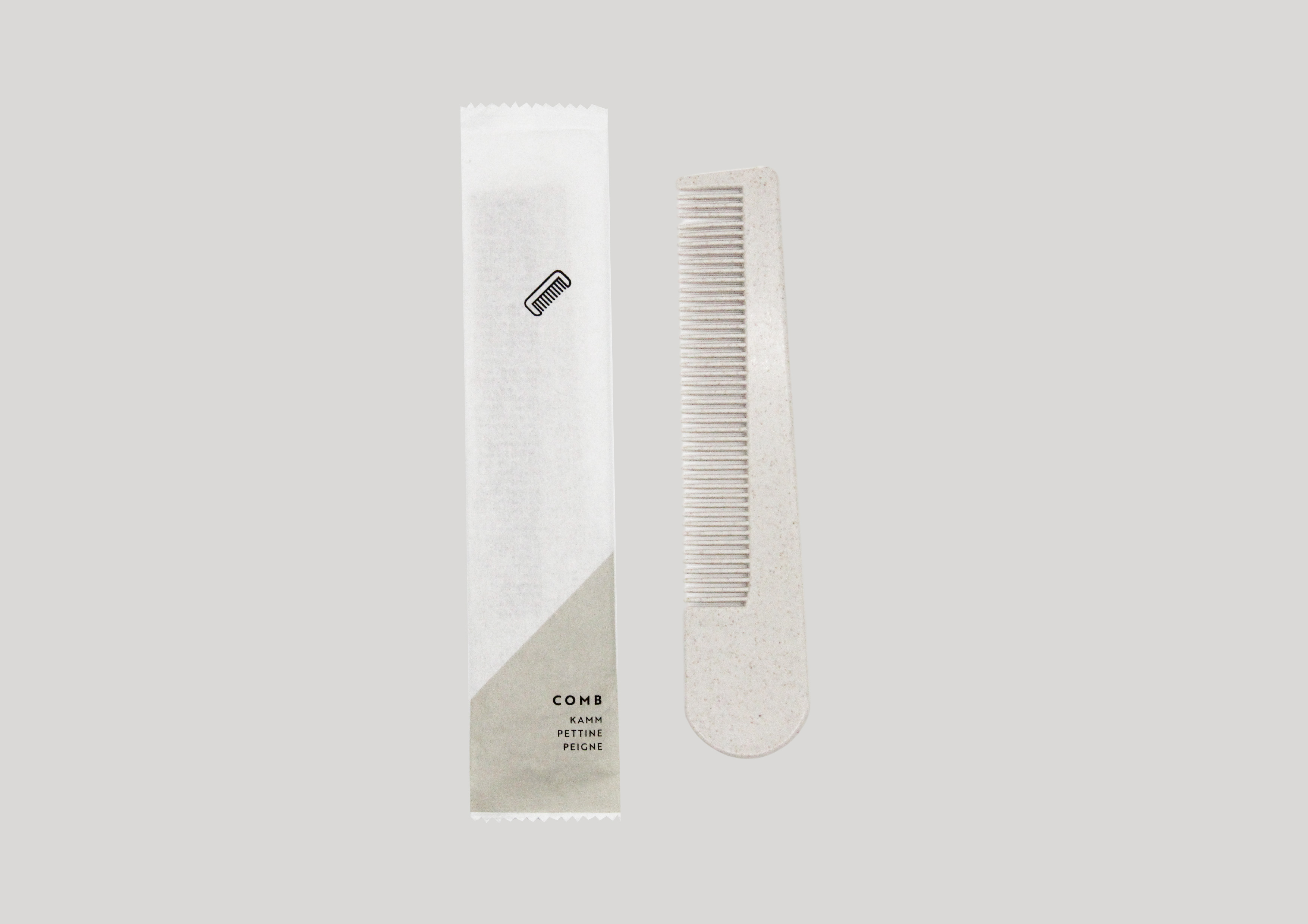 BASIC PAPER - Comb made with 35% straw, length 15,5cm, in paper sachet