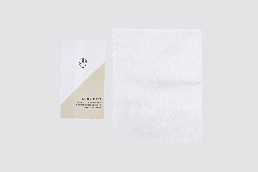 BASIC PAPER - Shoe mitt polycotton material in paper sachet