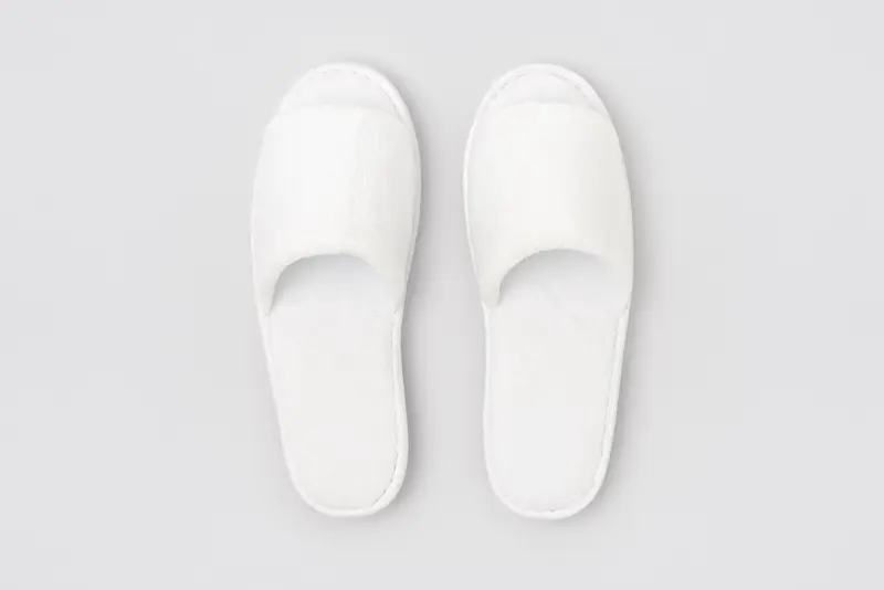 P-Stockholm, punta abierta, blanca, longitud 29,5cm | zapatilla de hotel
