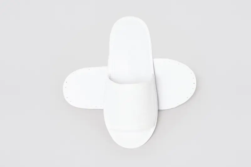 Nitra aperta, colore bianco, misura 28,5cm