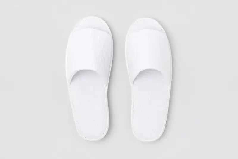 P-Piquet light à bout ouvert, couleur blanche, longueur 28,5cm | chausson d’hôtel

