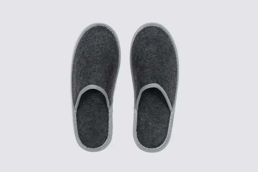 Chamonix, punta cerrada, longitud 28,5cm, fieltro | zapatilla de hotel
