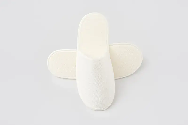 Lilia Piquet à bout fermé, longueur 28,2cm | chausson d’hôtel
