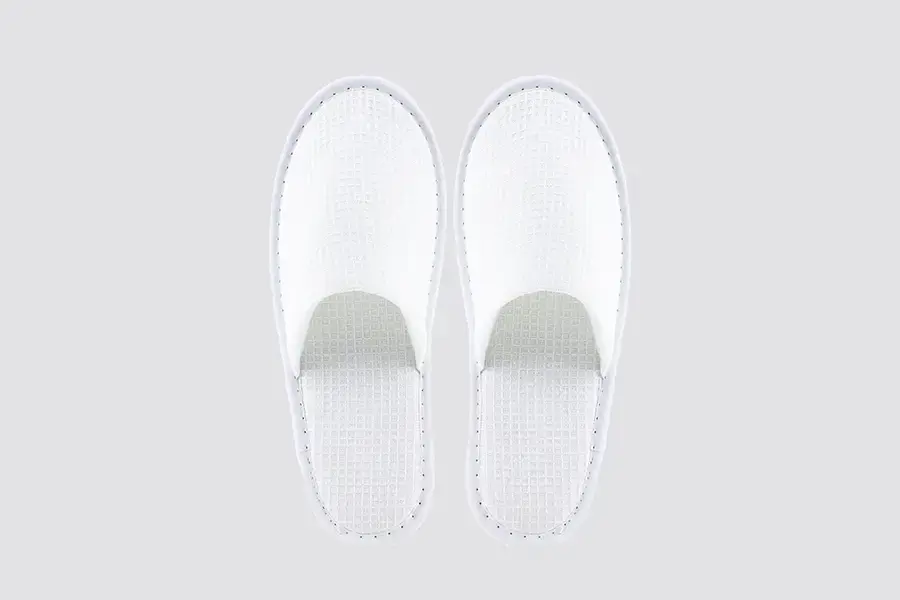 P-Piquet light à bout fermé, couleur blanche, longueur 28,5cm | chausson d’hôtel
