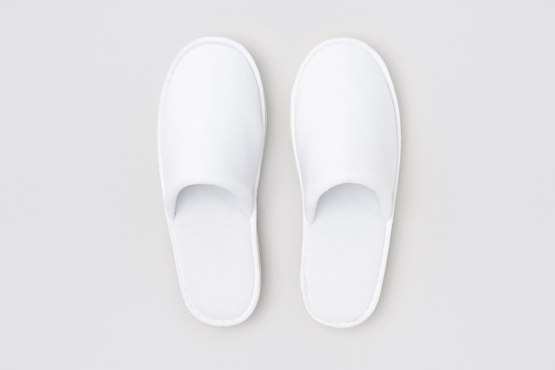 P-Royal closed-toe, white, 4mm, size 28.5cm