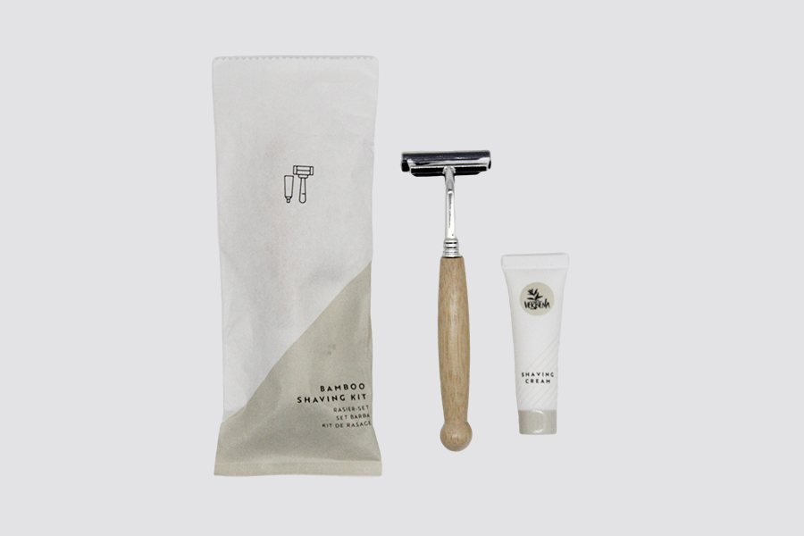BASIC PAPER - Shaving kit in paper sachet