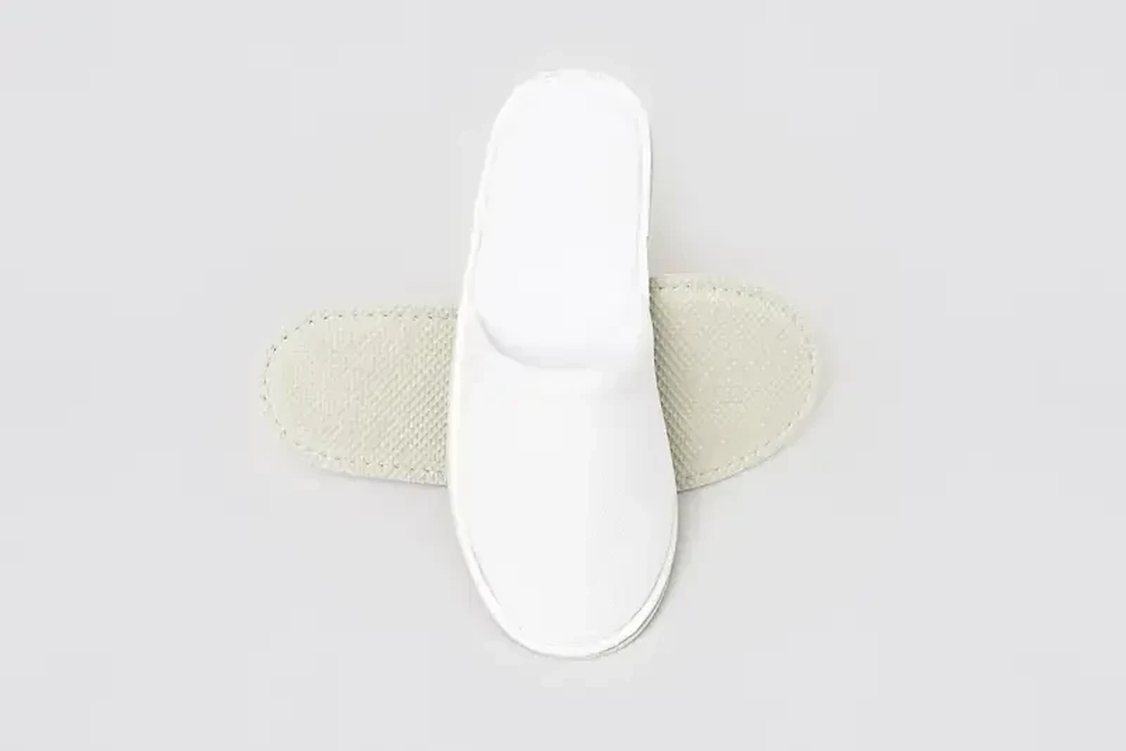 Chausson d'hôtel fermé blanc Soft de fabrication européenne avec semelle EVA