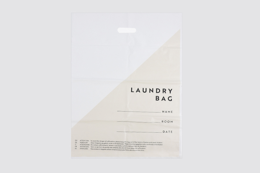 BASIC - Plastic Laundry Bag, size 40x55cm.